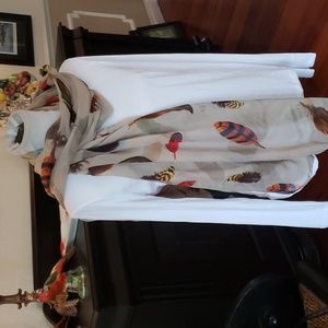 Feather print scarf/wrap